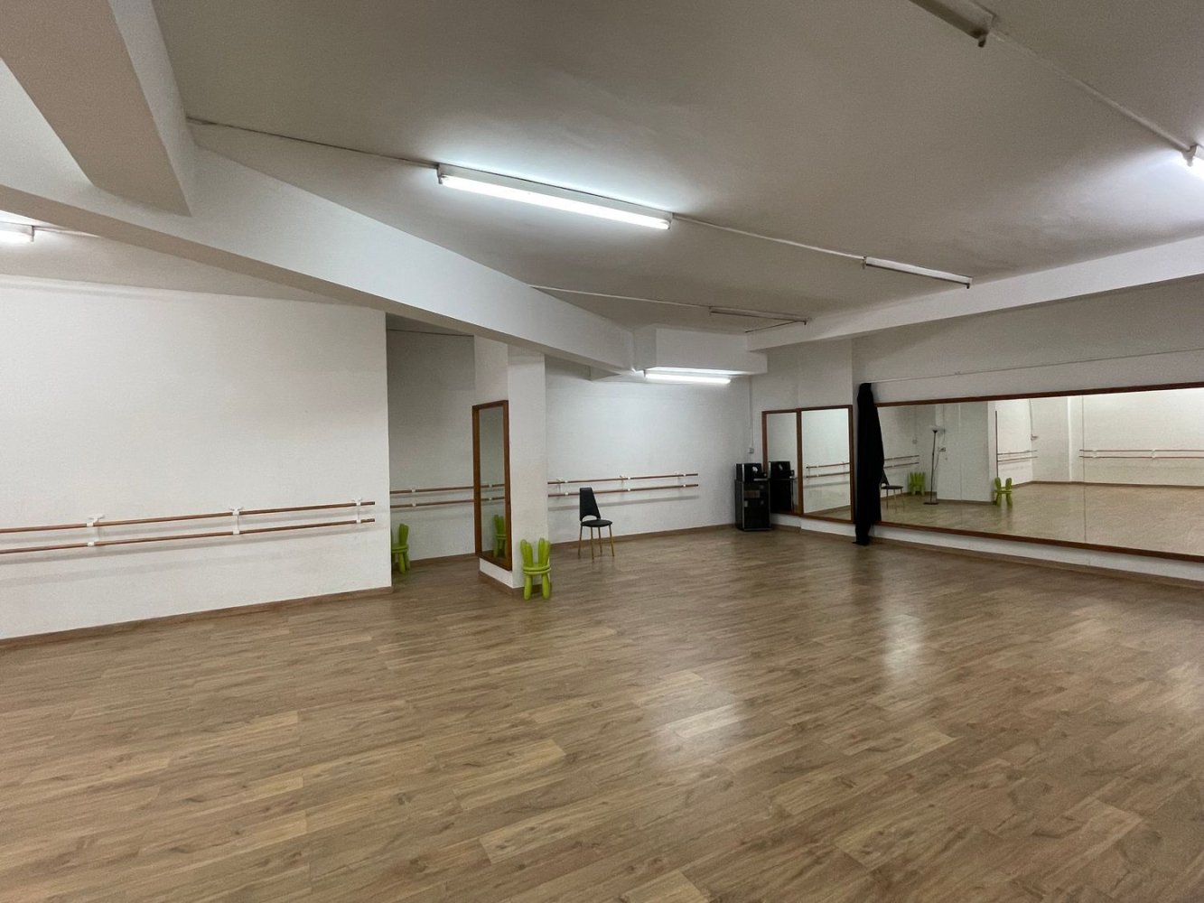 260m² Commercial property in Sant Feliu de Llobregat, Spain No. 166088