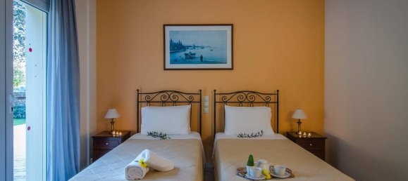 2 bedrooms Villa in Corfu, Greece No. 53777 11