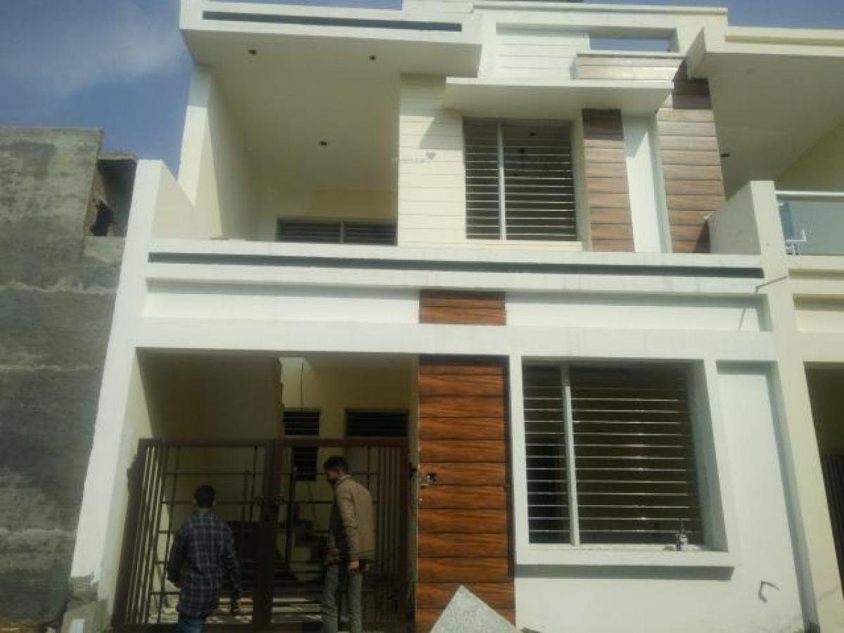 3 bedrooms House in Mohali, India No. 28619