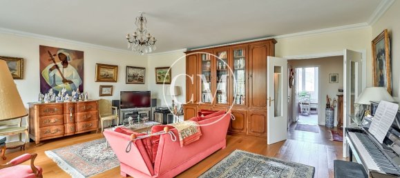 Apartamento de 3 dormitorios en Versailles, France No. 117571 3