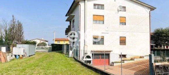 4 chambres Maison à Caerano di San Marco, Italy No. 344664 10