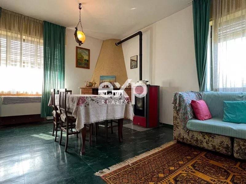 4 chambres Maison à Caerano di San Marco, Italy No. 344664