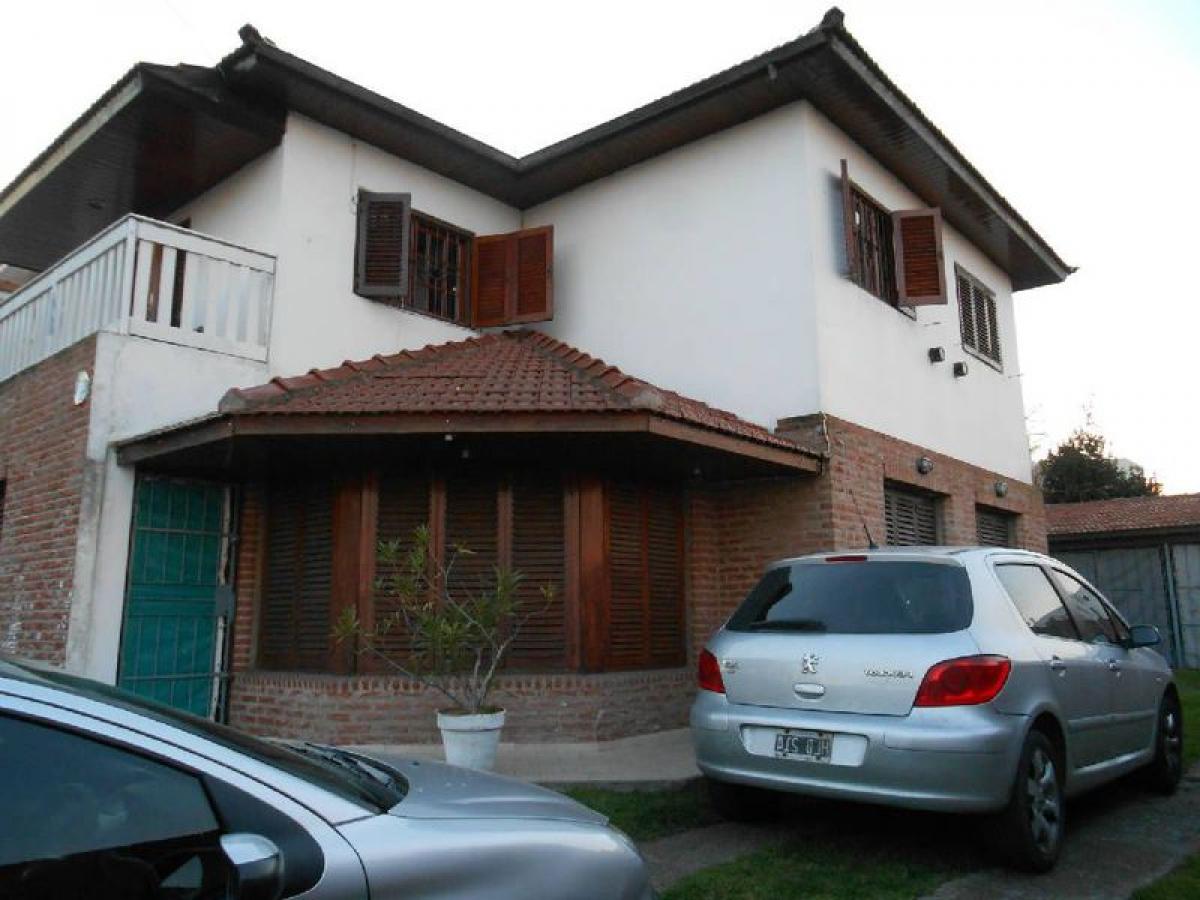 2 bedrooms House in Mar del Plata, Argentina No. 101728