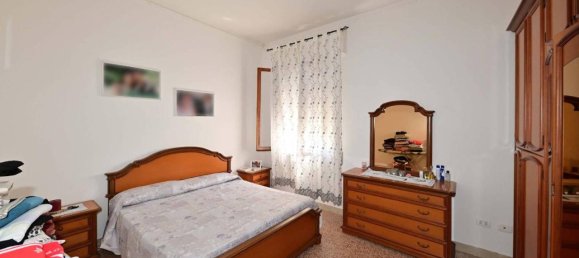 4 rooms Villa in Castiglion Fiorentino, Italy No. 19136 12