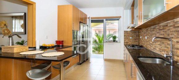 3 غرف نوم منزل في Seixal, Portugal رقم 177023 50