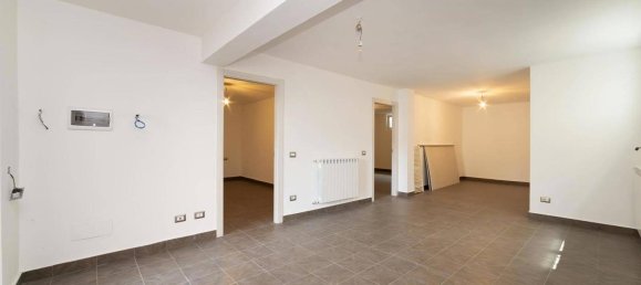 3غرفة شقة في Pozzo d'Adda, Italy رقم 60473 2