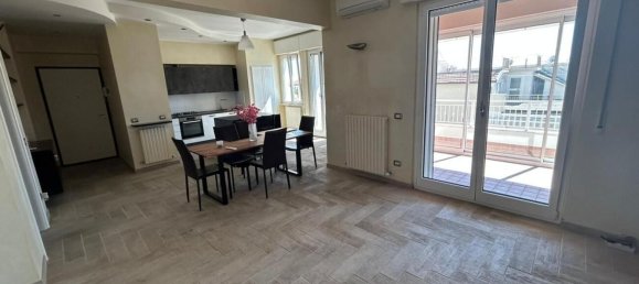 4 rooms Apartment in Sirolo, Italy No. 280595 8