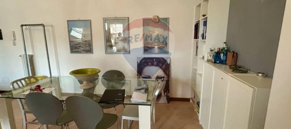 Квартира с 2 спальнями в Рим, Италия № 15798 33