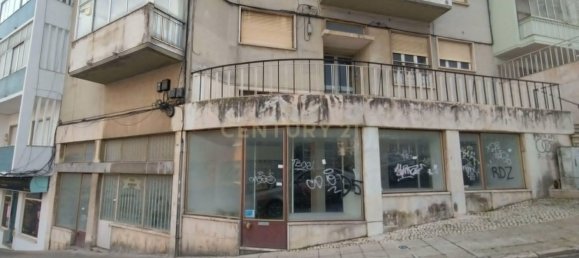 23 bedrooms Building in Loures, Portugal No. 131665 2