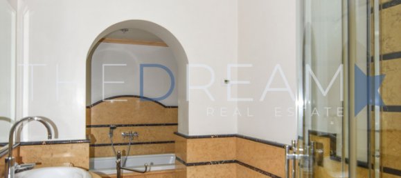 5 bedrooms Villa in Pietrasanta, Italy No. 35789 32