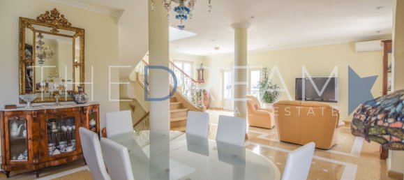 5 bedrooms Villa in Pietrasanta, Italy No. 35789 18