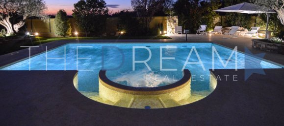 5 bedrooms Villa in Pietrasanta, Italy No. 35789 3