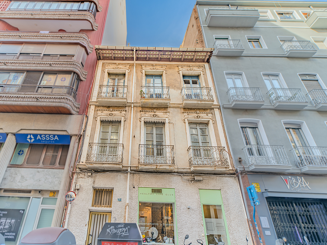 432m² Building in Alicante, Spain No. 266513