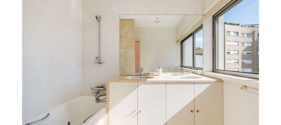 Вилла с 4 спальнями в Порту, Португалия № 125589 11