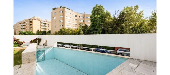 Вилла с 4 спальнями в Порту, Португалия № 125589 17