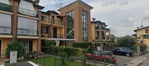 3 rooms Apartment in Castelcovati, Italy No. 4707 2