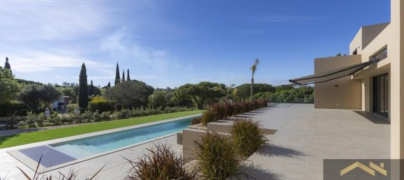 4 bedrooms Villa in Carvoeiro, Portugal No. 9242 12