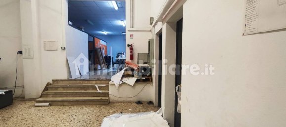 3غرفة عقار تجاري في Palermo, Italy رقم 48047 6