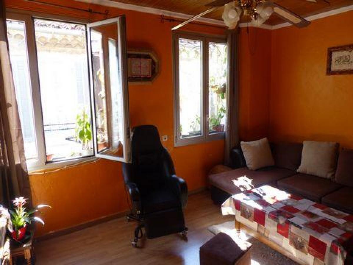 Studio à condo à La Ciotat, France No. 12362