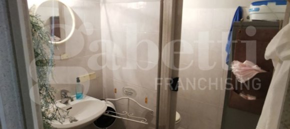 2 rooms Commercial property in Modena, Italy No. 54457 9