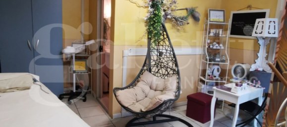 2 rooms Commercial property in Modena, Italy No. 54457 8