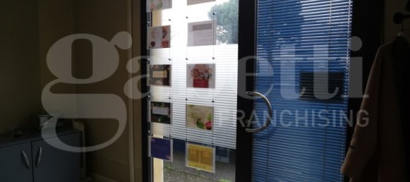 2 rooms Commercial property in Modena, Italy No. 54457 4