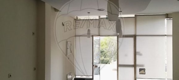 77m² Commercial property in Aborim, Portugal No. 33162 5