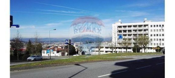 77m² Commercial property in Aborim, Portugal No. 33162 2