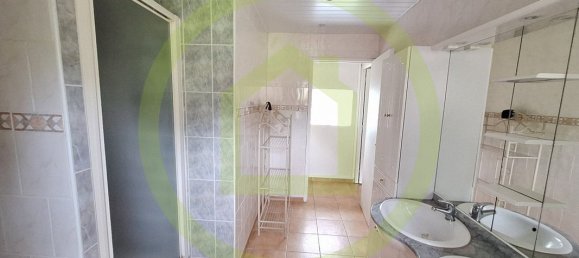 3 chambres Maison à Neuville-en-Avesnois, France No. 237186 9