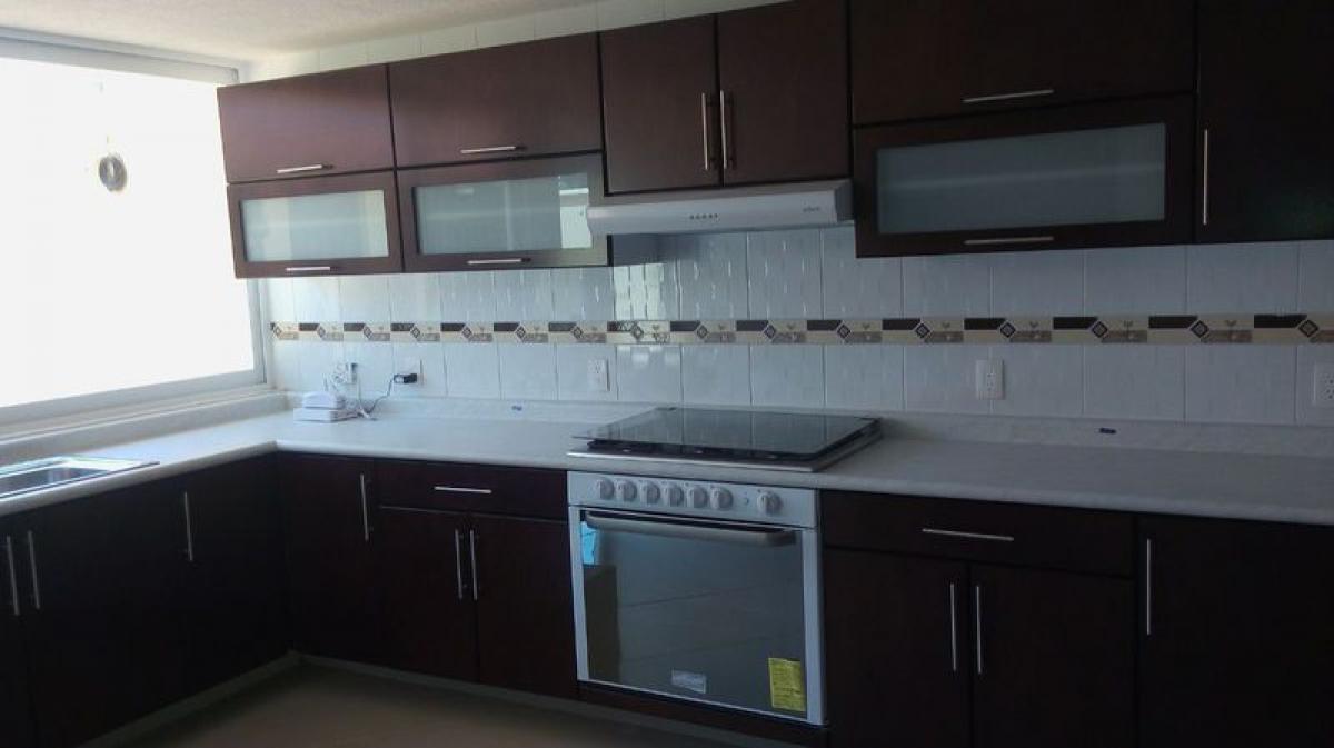 4 bedrooms House in Naucalpan de Juarez, Mexico No. 213795