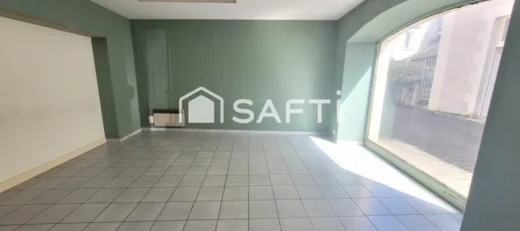 42m² Commercial property in Descartes, France No. 350959 8