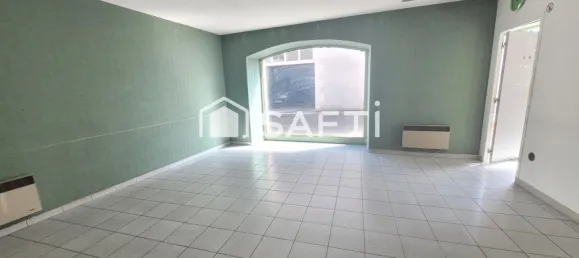 42m² Commercial property in Descartes, France No. 350959 3