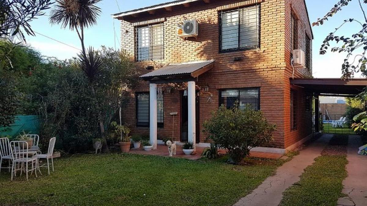 3 bedrooms House in Santa Fe, Argentina No. 17887