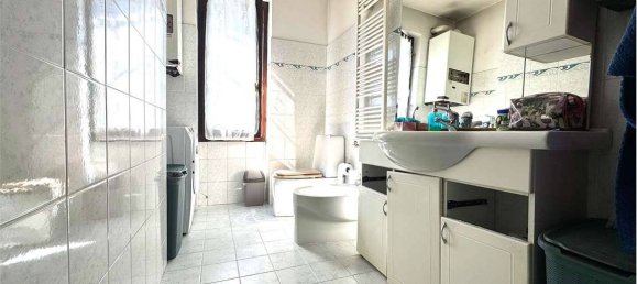 4 rooms Apartment in Pistoia, Italy No. 285468 11