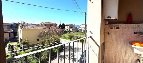 4 rooms Apartment in Pistoia, Italy No. 285468 5