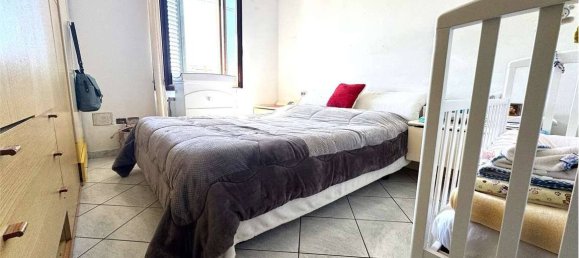 4 rooms Apartment in Pistoia, Italy No. 285468 10