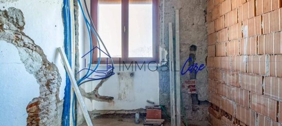 3 bedrooms House in Pisa, Italy No. 352527 23