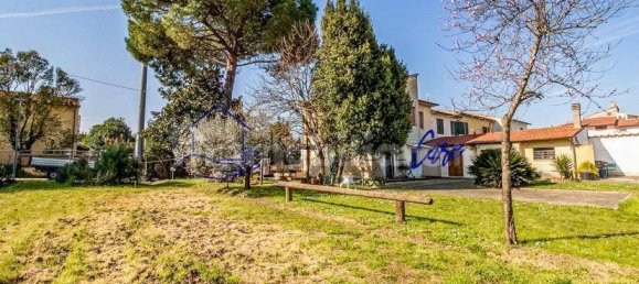 3 bedrooms House in Pisa, Italy No. 352527 17