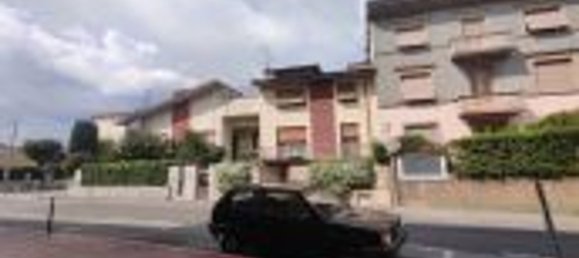 12 rooms Apartment in Prato, Italy No. 190786 31