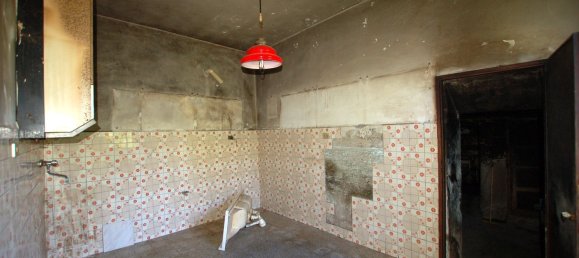 10 bedrooms House in Viterbo, Italy No. 84901 2