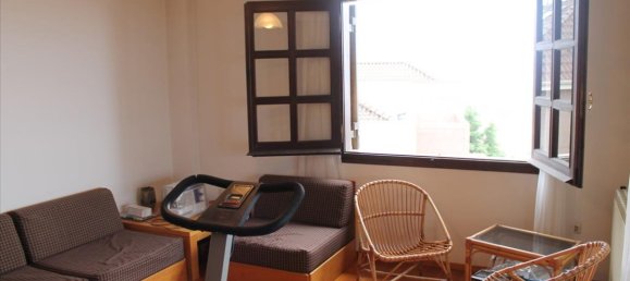 4 bedrooms Villa in Thessaloniki, Greece No. 1345 9