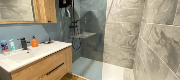 1 bedroom Apartment in Tours, France No. 40260 4