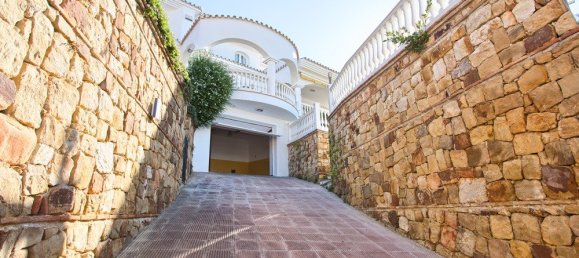 4 bedrooms Villa in Benalmadena, Spain No. 9934 8
