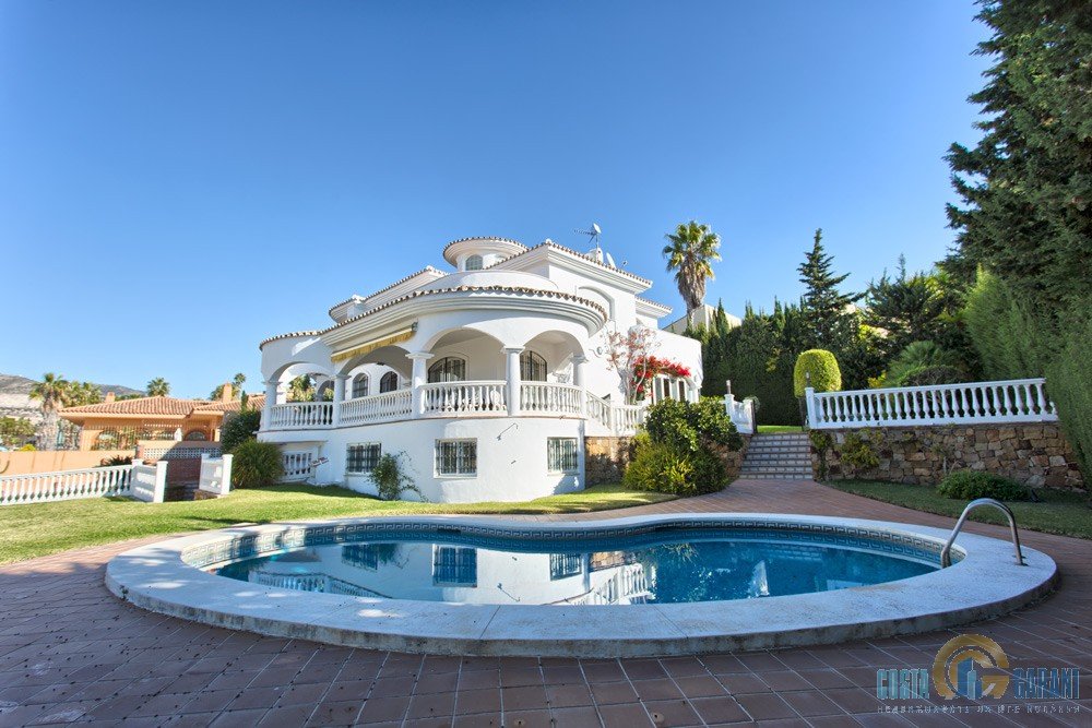 4 bedrooms Villa in Benalmadena, Spain No. 9934