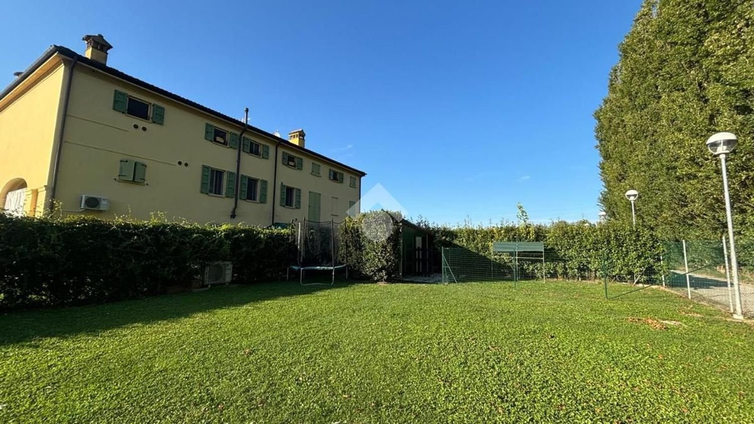 5 bedrooms Duplex in Modena, Italy No. 403368