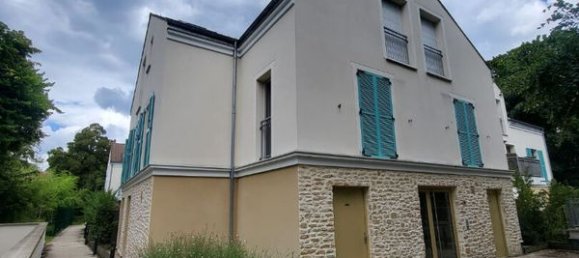 2 Schlafzimmer Wohnung in Le Mesnil-le-Roi, France, Nr. 185940 8