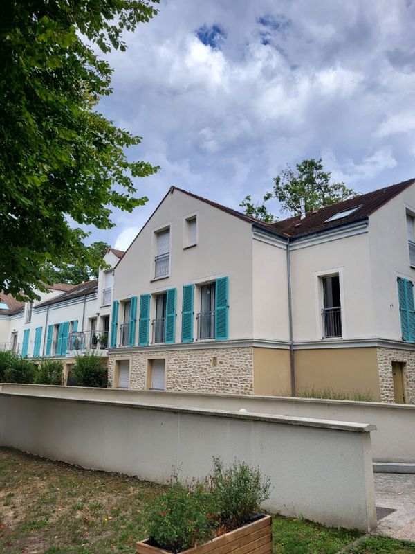 2 Schlafzimmer Wohnung in Le Mesnil-le-Roi, France, Nr. 185940