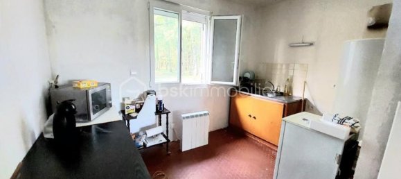 Casa de 3 dormitorios en Chateau-Renard, France No. 65767 6