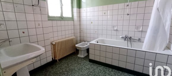 3 bedrooms House in Chateauroux, France No. 217800 15