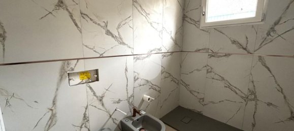 Квартира с 2 спальнями в Трескоре Бальнеарио, Италия № 298358 4